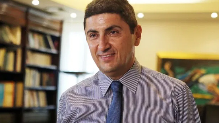 Αυγενάκης για Τσιτσιπά: «Όριό του ο ουρανός»